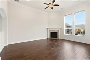 555 Waterloo Dr, Lewisville, TX 75067 - Photo 11