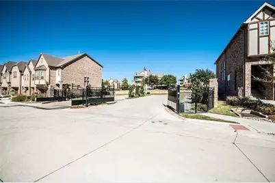 555 Waterloo Drive, Lewisville, TX 75067 - Photo 35