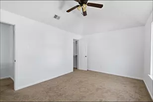 3601 Sandhurst Dr, Flower Mound, TX 75022 - Photo 35