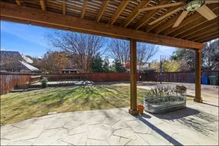 3601 Sandhurst Dr, Flower Mound, TX 75022 - Photo 37