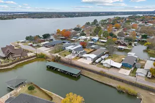 3812 E Port Ridglea Ct, Granbury, TX 76049 - Photo 35