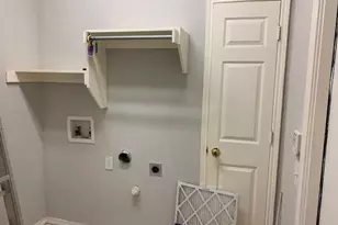 2210 Meredith Ln, Garland, TX 75042 - Photo 9