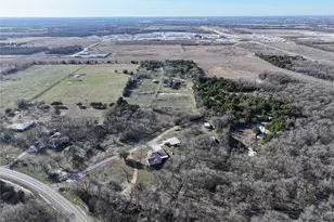 2084 Broken Arrow Ln, McKinney, TX 75071 - Photo 11