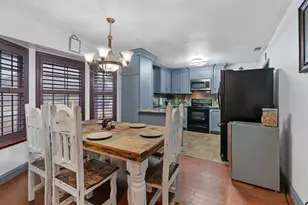 621 Royal Valley Rd, Grand Prairie, TX 75052 - Photo 7