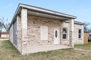 200 Ave B, Ennis, TX 75119 - Photo 21