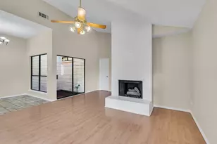 4224 Spring Meadow Ln, Flower Mound, TX 75028 - Photo 3