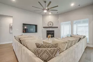 1800 Flowerfield Ln, Mansfield, TX 76063 - Photo 11