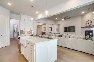 1800 Flowerfield Ln, Mansfield, TX 76063 - Photo 17