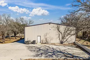 242 Bishop Dr, Weatherford, TX 76088 - Photo 35