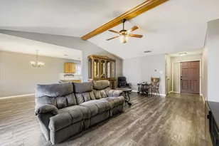 424 Benjamin Ln, Arlington, TX 76002 - Photo 5