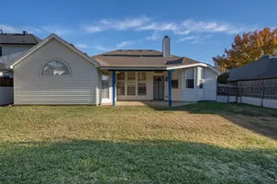 729 Claridge Dr, Arlington, TX 76018 - Photo 37