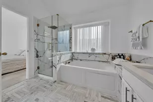 729 Claridge Dr, Arlington, TX 76018 - Photo 23