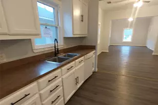 1328 W Woodard St, Denison, TX 75020 - Photo 5