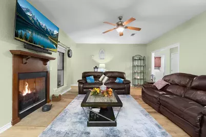 190 44th Street SW, Paris, TX 75460 - Photo 1