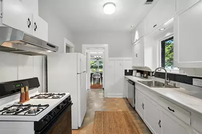 726 Haines Avenue, Dallas, TX 75208 - Photo 9