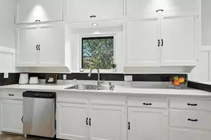 726 Haines Ave, Dallas, TX 75208 - Photo 11