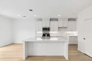 3737 Pierce Ln, Grand Prairie, TX 75052 - Photo 7