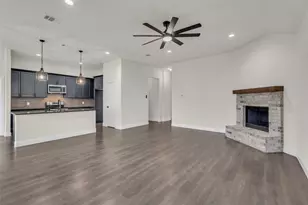 396 N Montague St, Pilot Point, TX 76258 - Photo 5