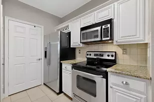 2344 Southcourt Cir, Irving, TX 75038 - Photo 9