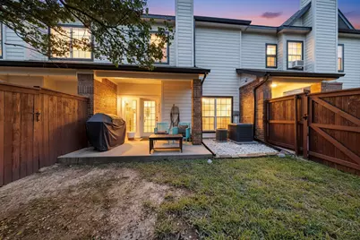 2344 Southcourt Circle, Irving, TX 75038 - Photo 31