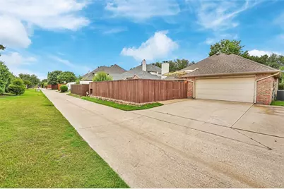 1211 Greenway Drive, Allen, TX 75013 - Photo 37