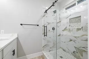 859 Harbor Point, Gun Barrel City, TX 75156 - Photo 9