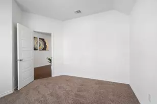 3613 Sabine Dr, Little Elm, TX 75068 - Photo 9