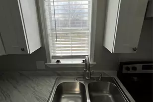 7642 Maxwell Ave, Dallas, TX 75217 - Photo 9