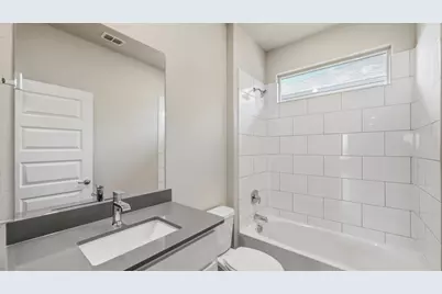 1905 Jackson Street, Cleburne, TX 76033 - Photo 13