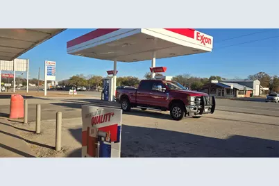 309 E Highway 82, Nocona, TX 76255 - Photo 13