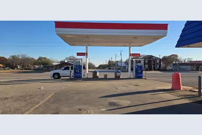 309 E Highway 82, Nocona, TX 76255 - Photo 7