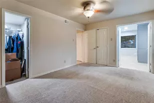 4146 Victoria St, Irving, TX 75062 - Photo 15