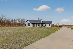 400 Vz County Road 4211, Ben Wheeler, TX 75754 - Photo 3