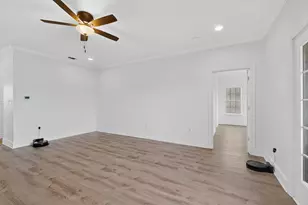 400 Vz County Road 4211, Ben Wheeler, TX 75754 - Photo 11