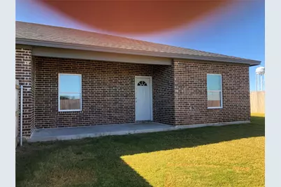 110 Oakland Street #F, Grandview, TX 76050 - Photo 9