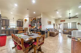 4203 Jasper Ln, Granbury, TX 76049 - Photo 5