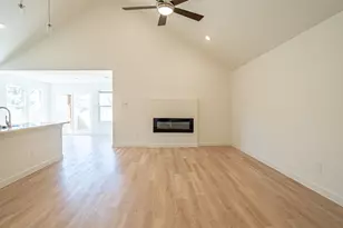 924 Bosque River Dr, Granbury, TX 76048 - Photo 7