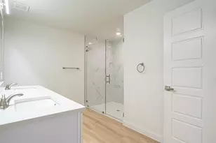 924 Bosque River Dr, Granbury, TX 76048 - Photo 19