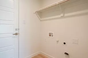 924 Bosque River Dr, Granbury, TX 76048 - Photo 13