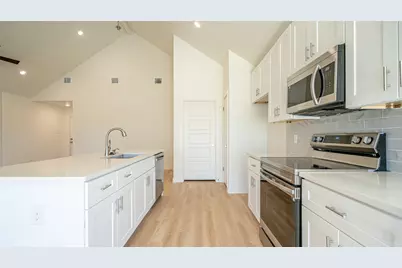 924 Bosque River Drive, Granbury, TX 76048 - Photo 11