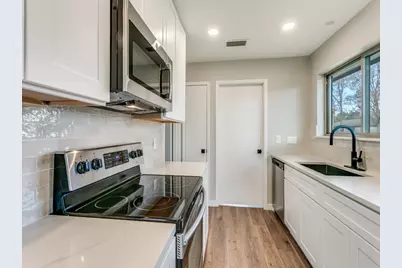 649 Reno Street, Lewisville, TX 75077 - Photo 9