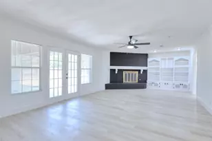 1523 Crescent Dr, Sherman, TX 75092 - Photo 15