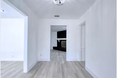 1523 Crescent Drive, Sherman, TX 75092 - Photo 3