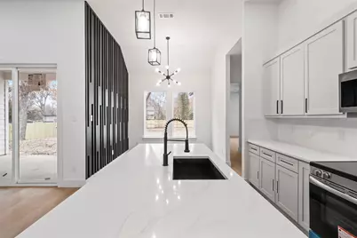 3013 Seaton Drive, Dallas, TX 75216 - Photo 9