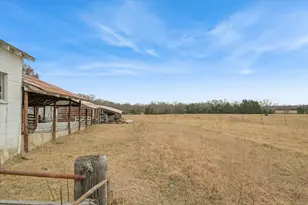 1571 Vz County Road 4403, Ben Wheeler, TX 75754 - Photo 35