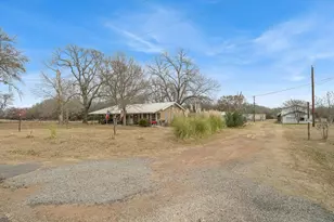 1571 Vz County Road 4403, Ben Wheeler, TX 75754 - Photo 3