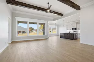 6002 Oakwood Ct, Granbury, TX 76049 - Photo 7