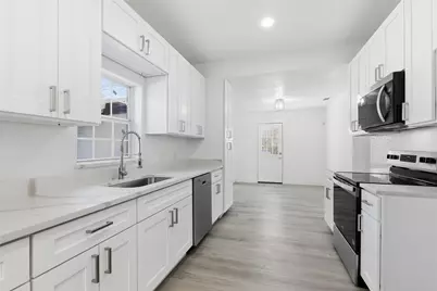 2741 Meaders Avenue, Fort Worth, TX 76112 - Photo 9