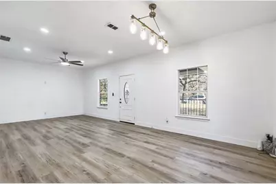 2741 Meaders Avenue, Fort Worth, TX 76112 - Photo 7