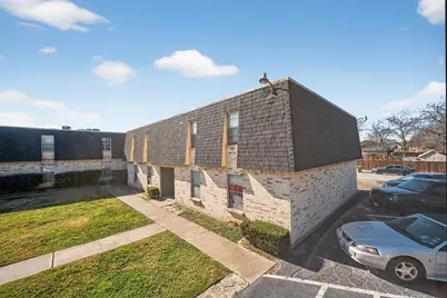 705 E Worth Street, Grapevine, TX 76051 - Photo 7